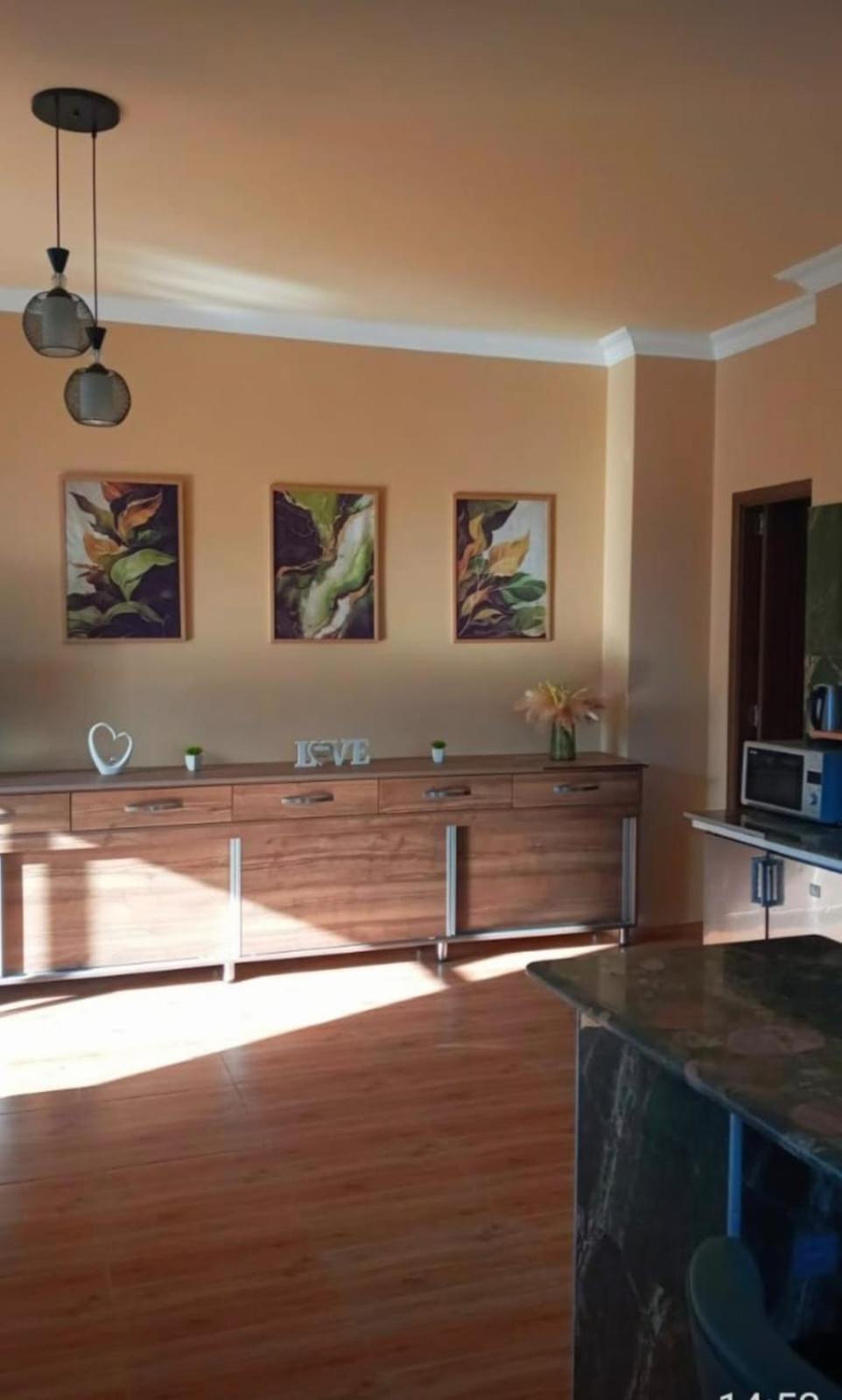 Gio Appartement Batoemi Buitenkant foto