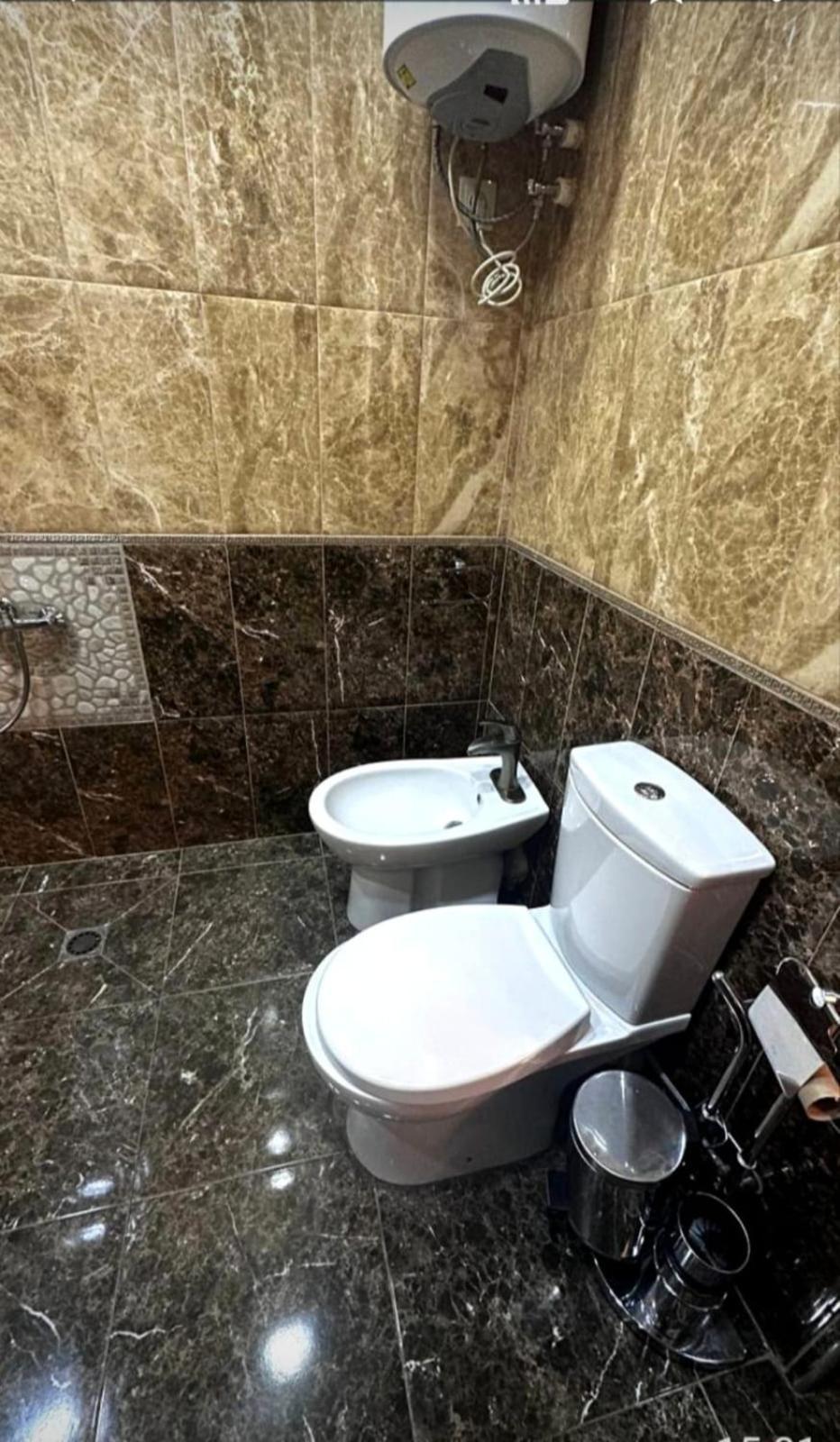 Gio Appartement Batoemi Buitenkant foto