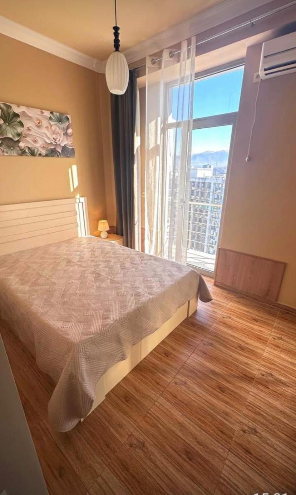 Gio Appartement Batoemi Buitenkant foto